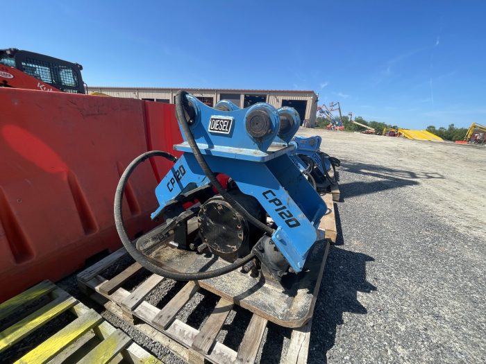 DIESEL 120CL PLATE COMPACTOR