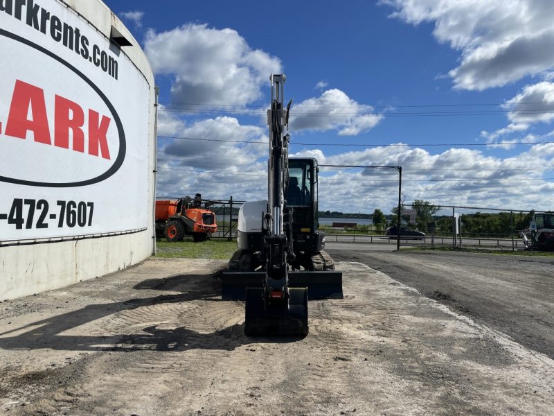 BOBCAT E50 HYD THUMB/COUPLER ANGLE BLADE