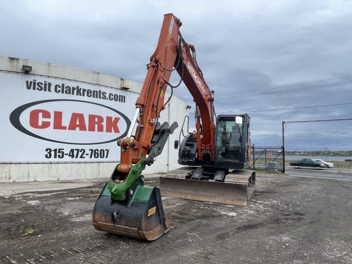 HITACHI ZX135 BLADE HYD THUMB / COUPLER