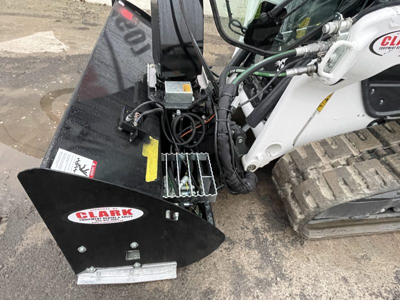 SKIDPRO SNOW BLOWER  84in. HIFLOW