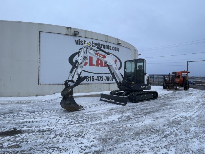 BOBCAT E50 MINI EXCAVATOR