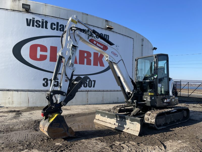 BOBCAT E50 HYD THUMB/COUPLER ANGLE BLADE