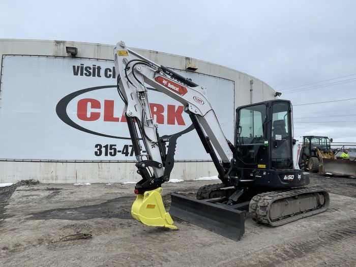 BOBCAT E50 MINI EXCAVATOR