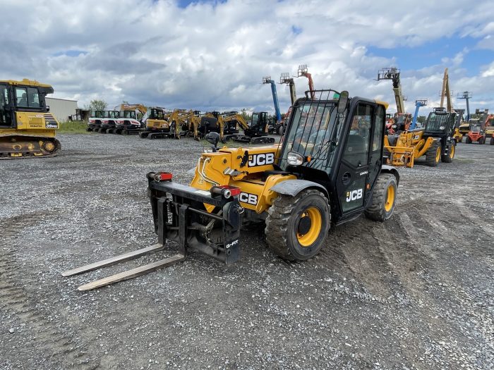 JCB 525-60 5500# 20FT REACH