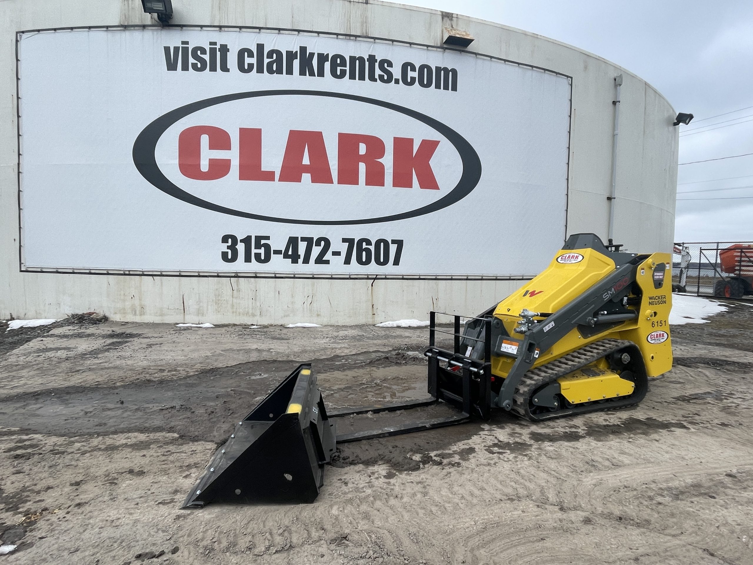 WACKER NEUSON SM100 MINI SKID LOADER - Clark Equipment Rental & Sales