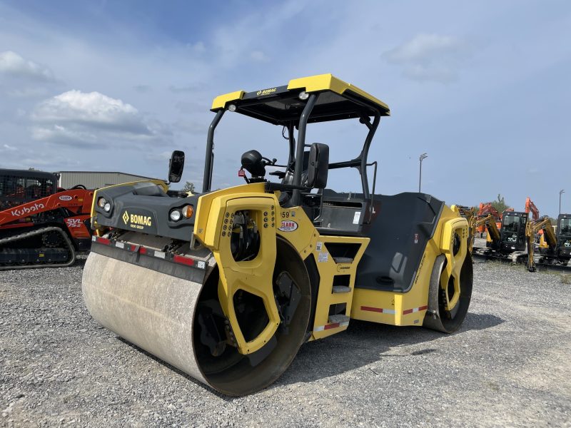 **BOMAG BW206AD 84in. DOUBLE DRUM