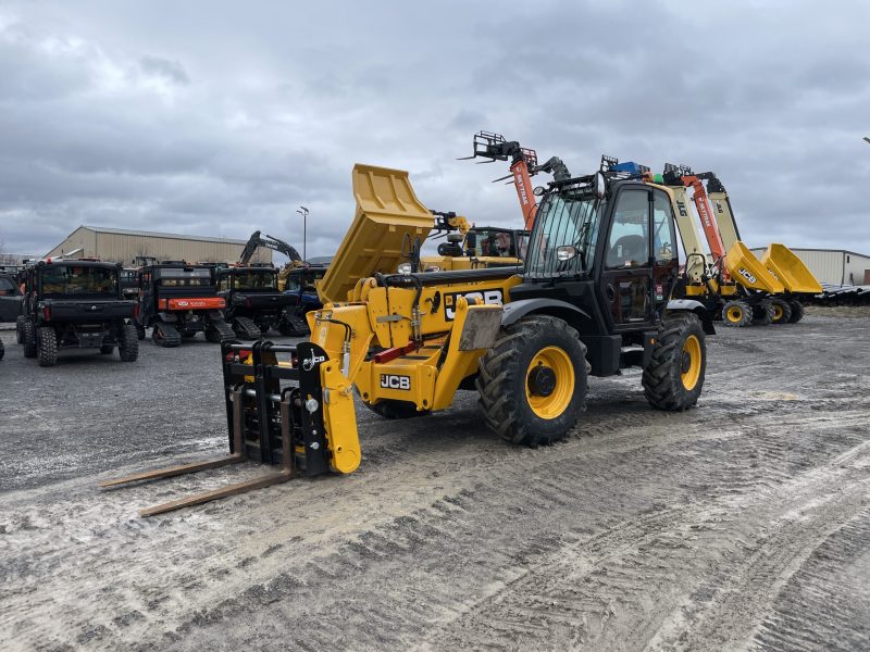 JCB 540-140 8,800# 46FT REACH HI VIZ