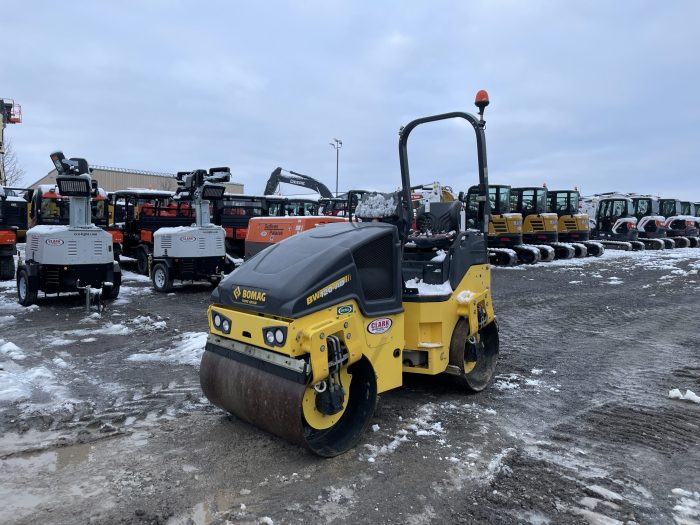 BOMAG BW120AD-5 47in. DOUBLE DRUM ROLLER