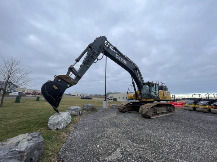 JOHN DEERE 470GLC HYD EXCAVATOR