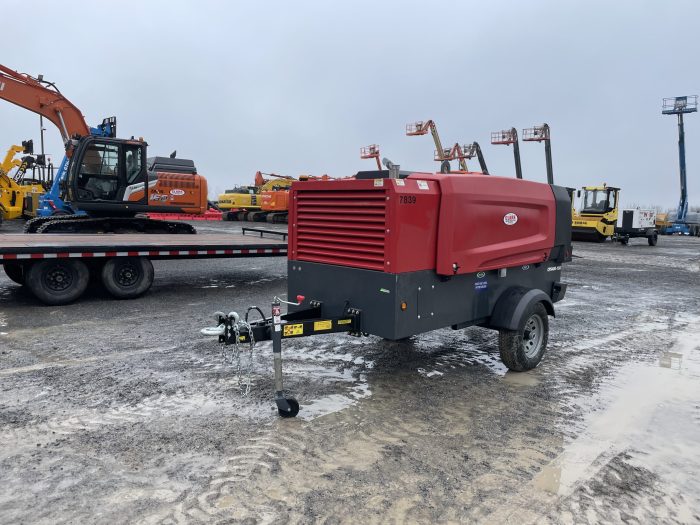 400CFM CHICAGO PNEUMATIC AIR COMPRESSOR