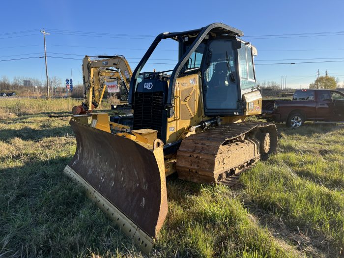 CAT D3 LGP 104hp 20,600lbs