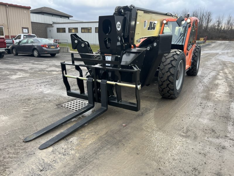 **JLG 1255 12,000# 56FT REACH