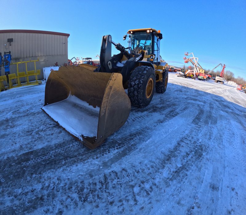 JOHN DEERE 544P HYD COUPLER